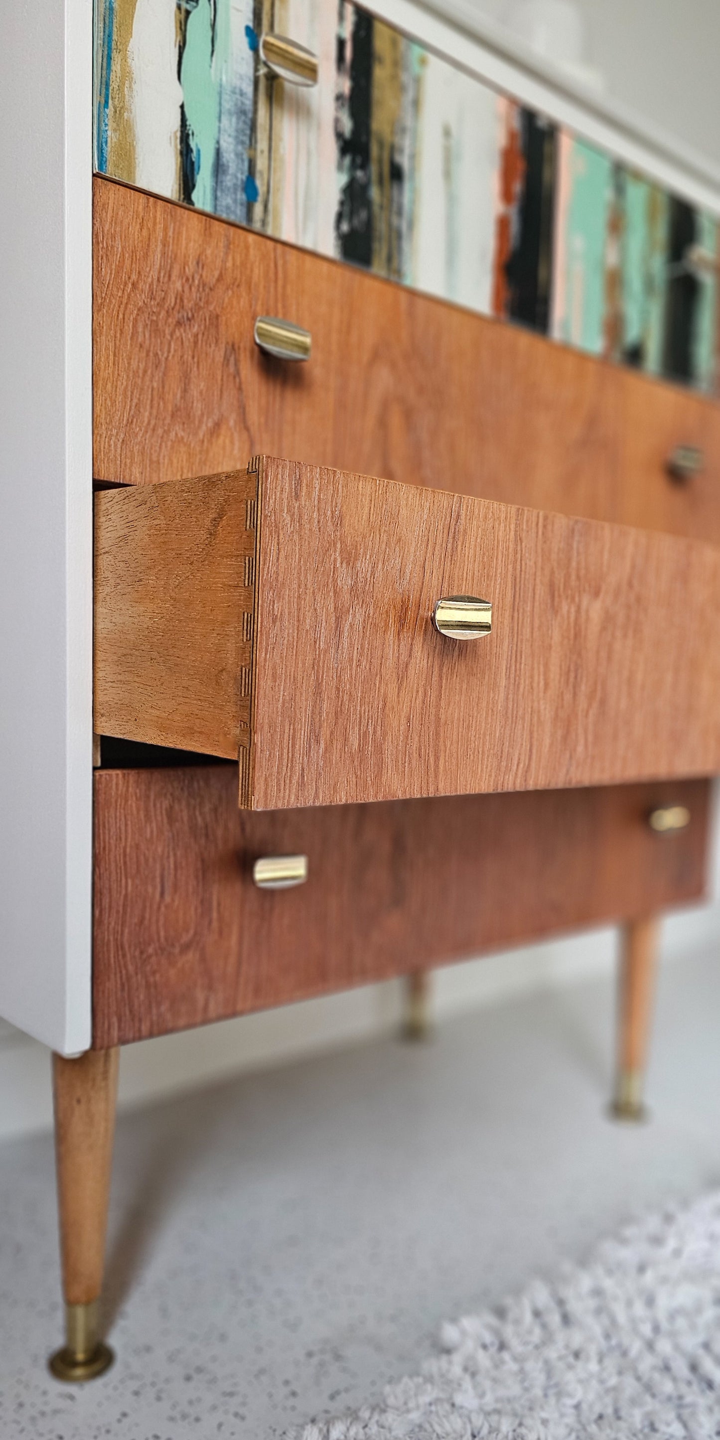 BBC 1 Money for Nothing Abstract Resin Chest of Drawers
