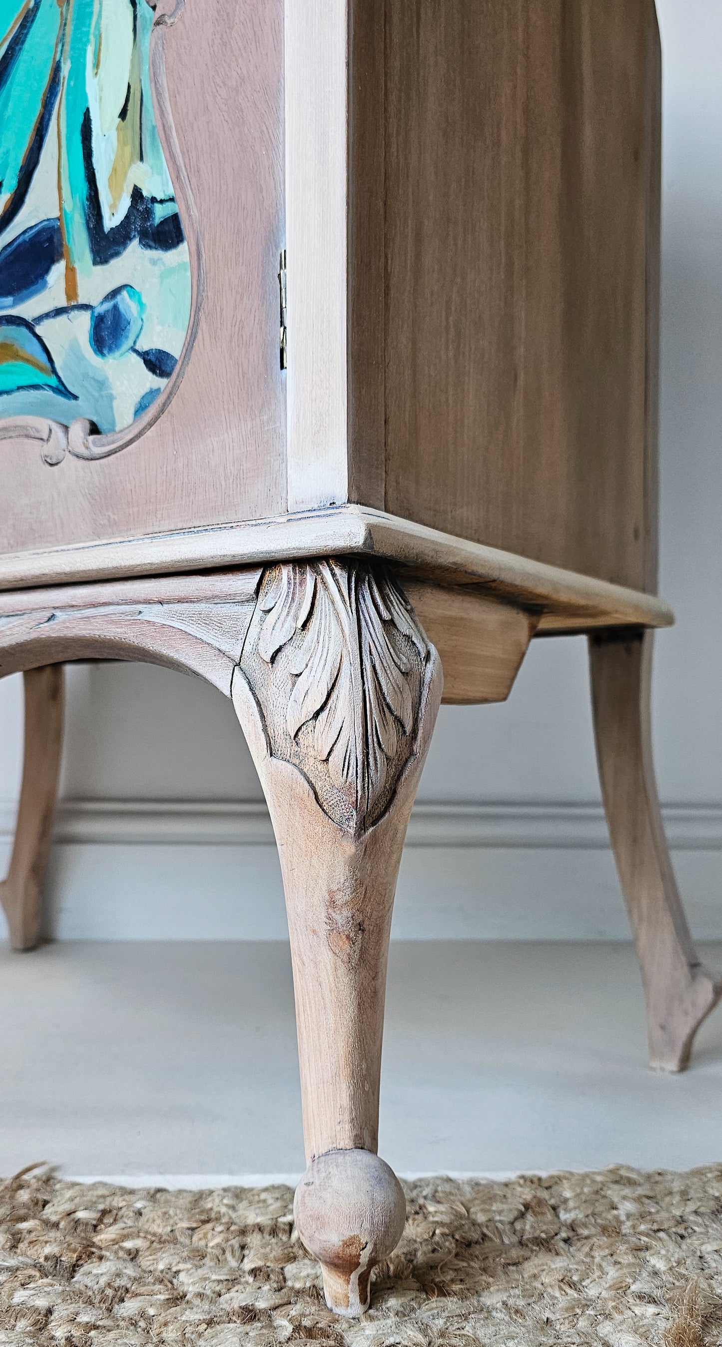'The Irene' Painted Glass Drinks Cabinet