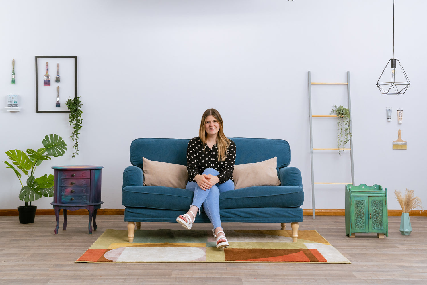 Chloe Kempster - Qualified artist and professional furniture upcycler - press and publications