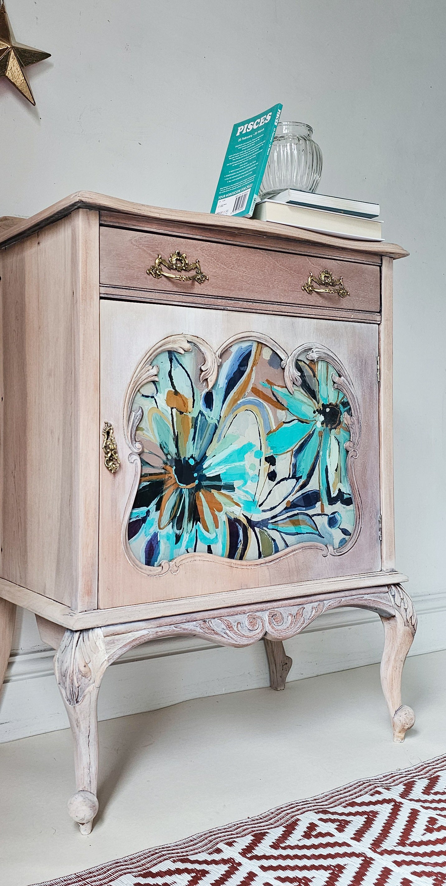 'The Irene' Painted Glass Drinks Cabinet