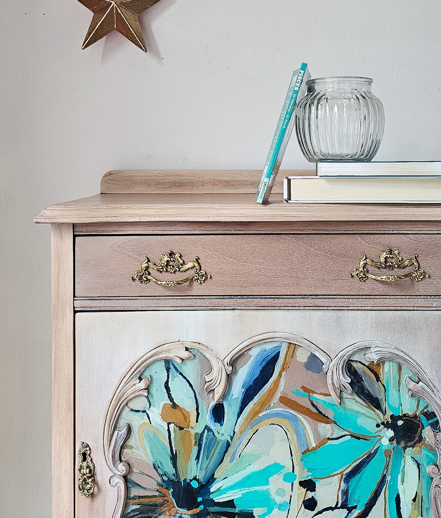 'The Irene' Painted Glass Drinks Cabinet