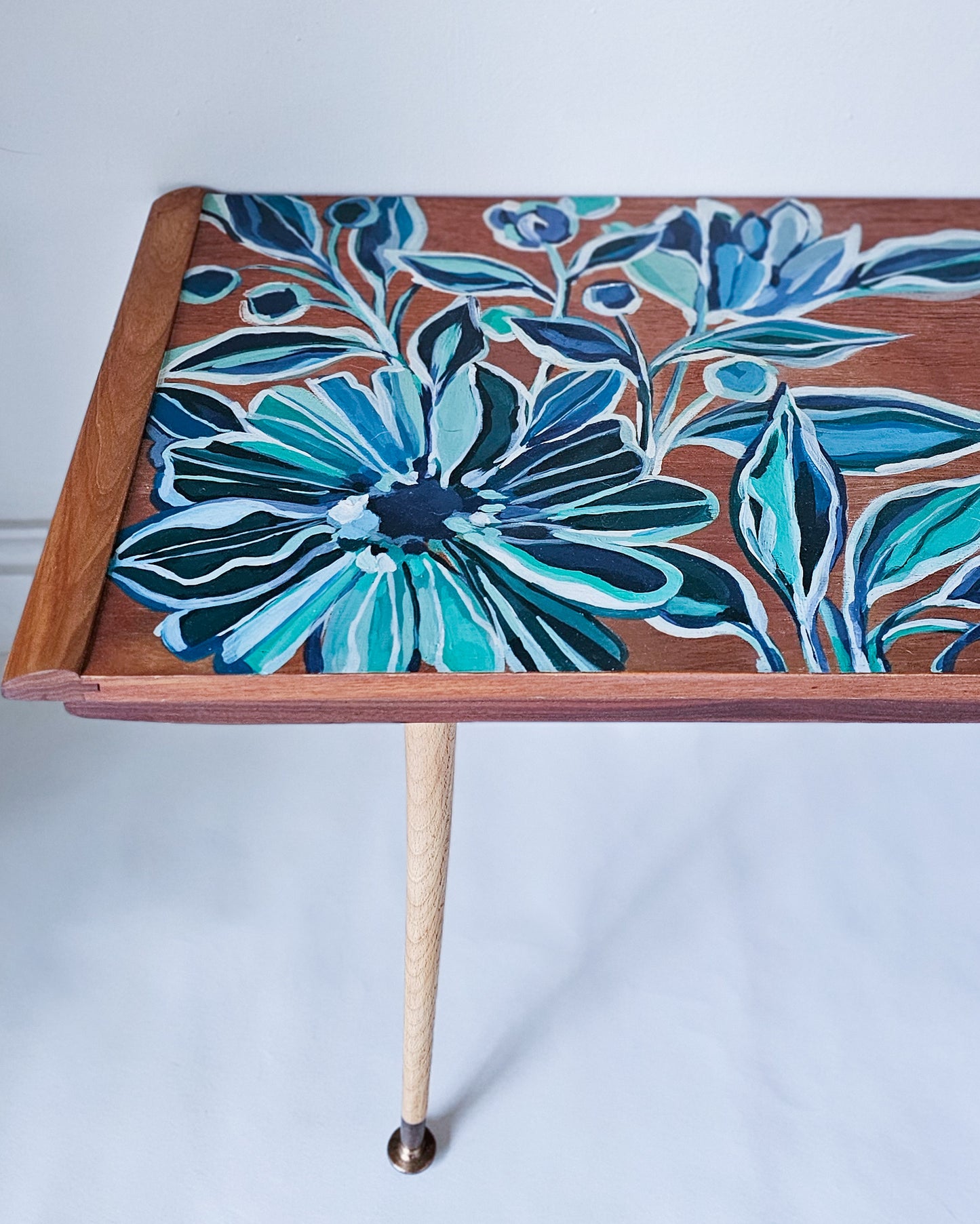 The Aria Floral Mid Century Coffee Table Art Panel