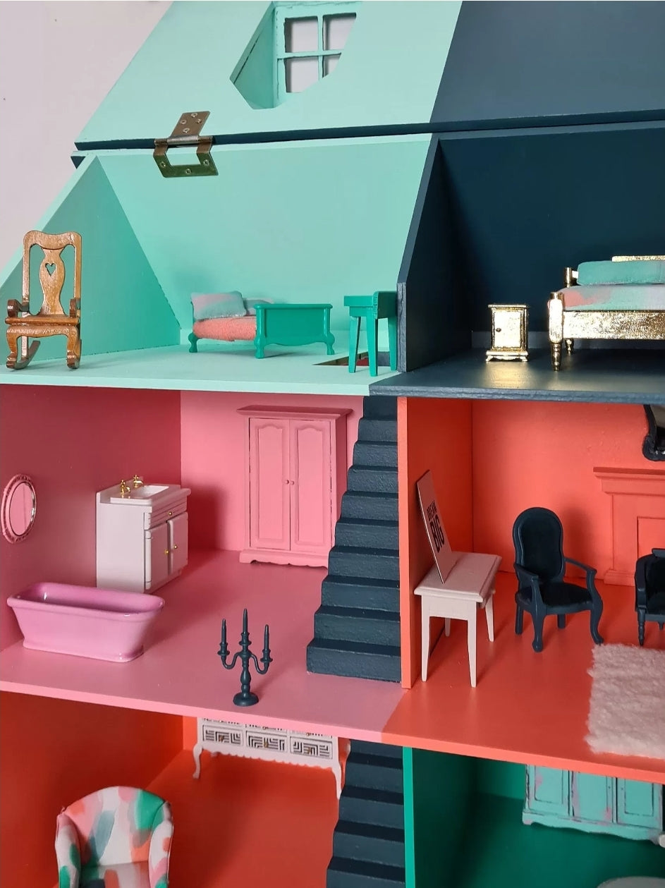 The Orla Dolls Large House & Furniture Accessories