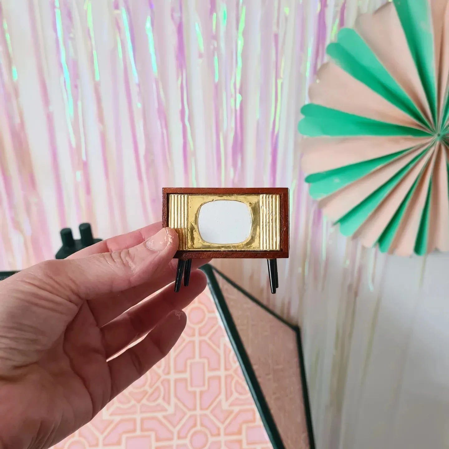 The Eden Stripe Dolls House & Furniture Accessories