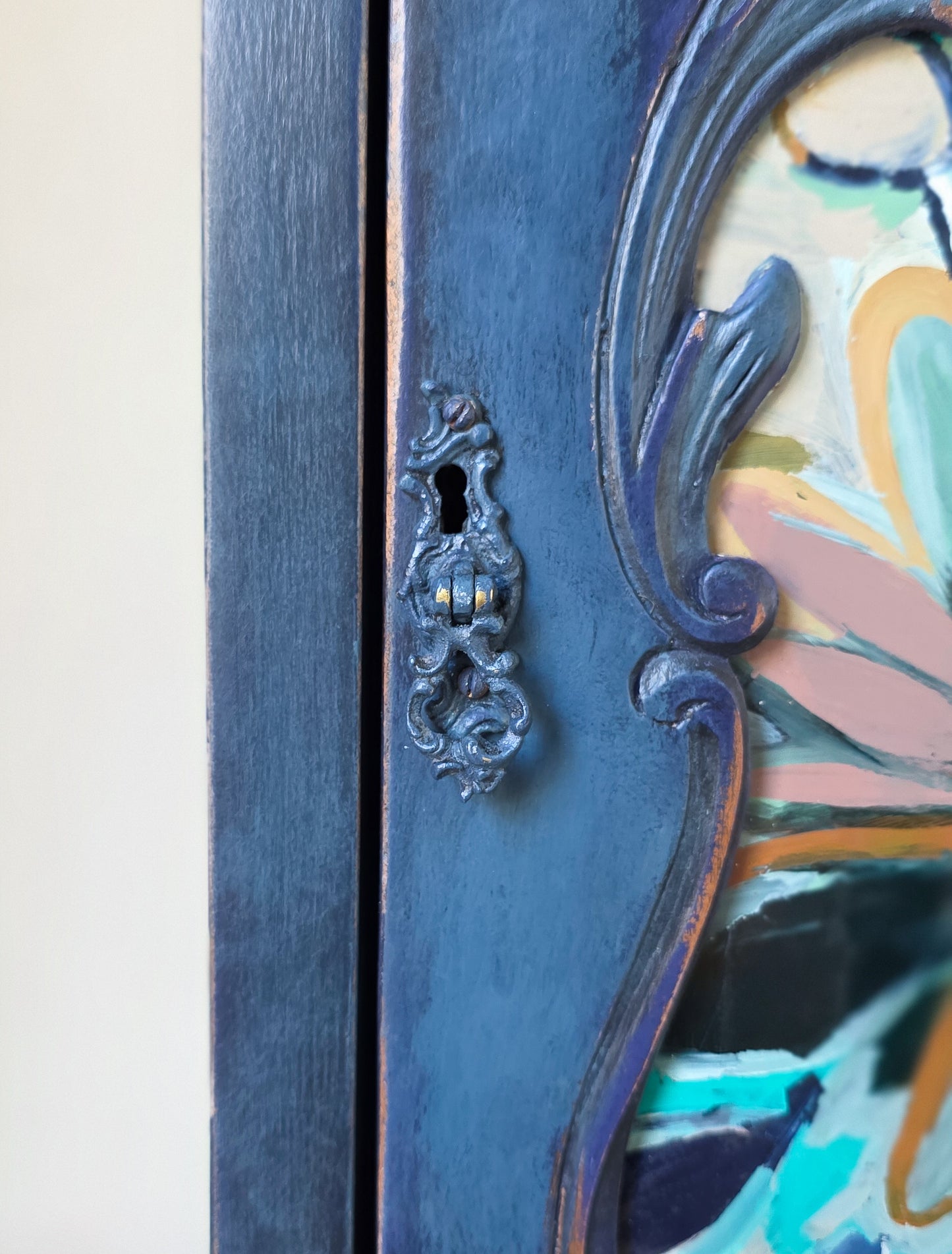 'The Irene' Hand-painted Floral Glass Drinks Cabinet