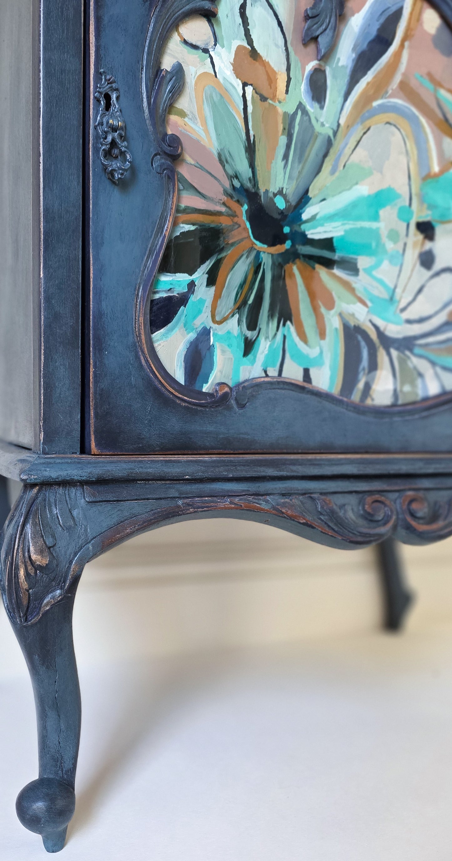 'The Irene' Hand-painted Floral Glass Drinks Cabinet