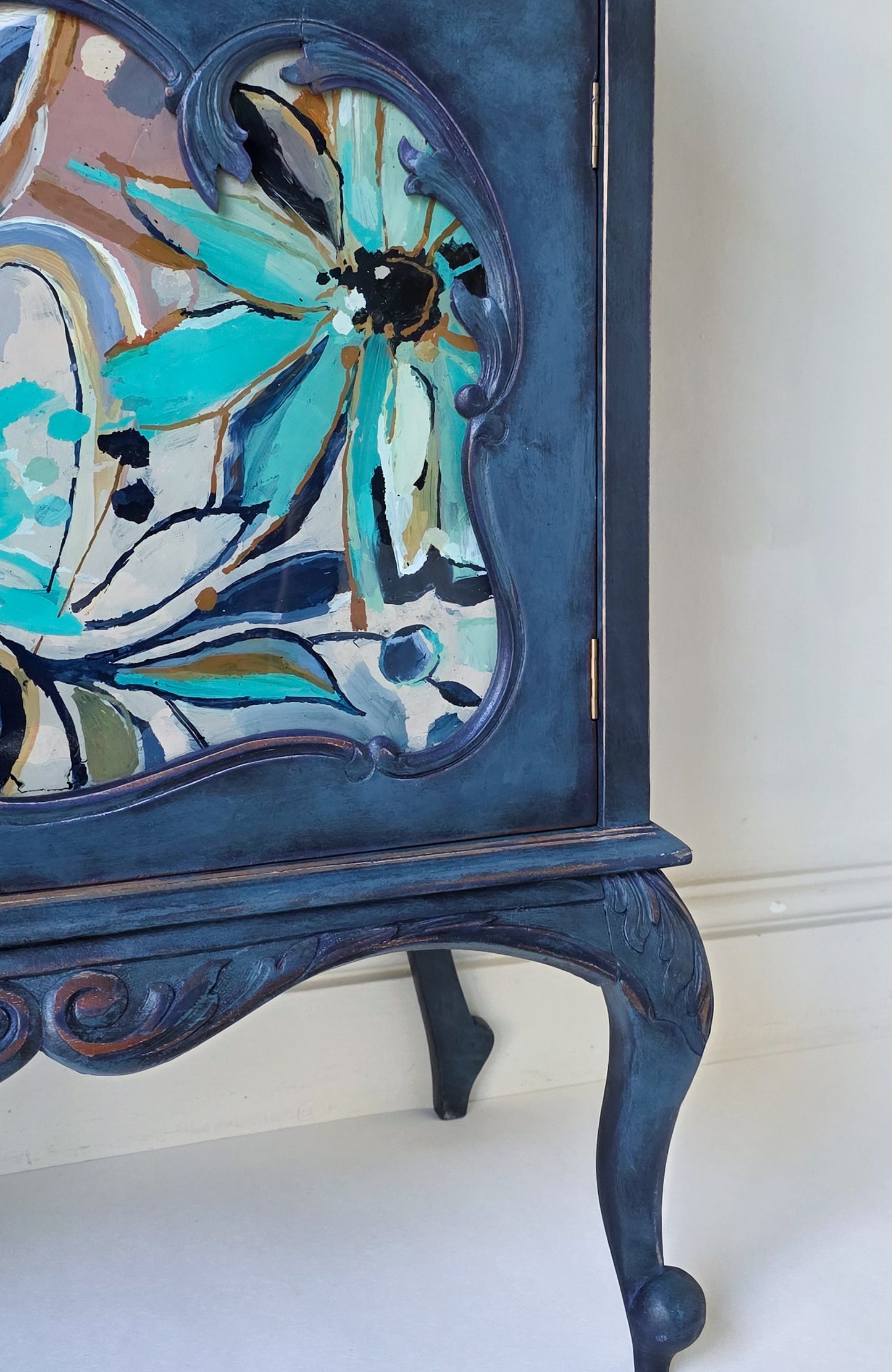 'The Irene' Hand-painted Floral Glass Drinks Cabinet