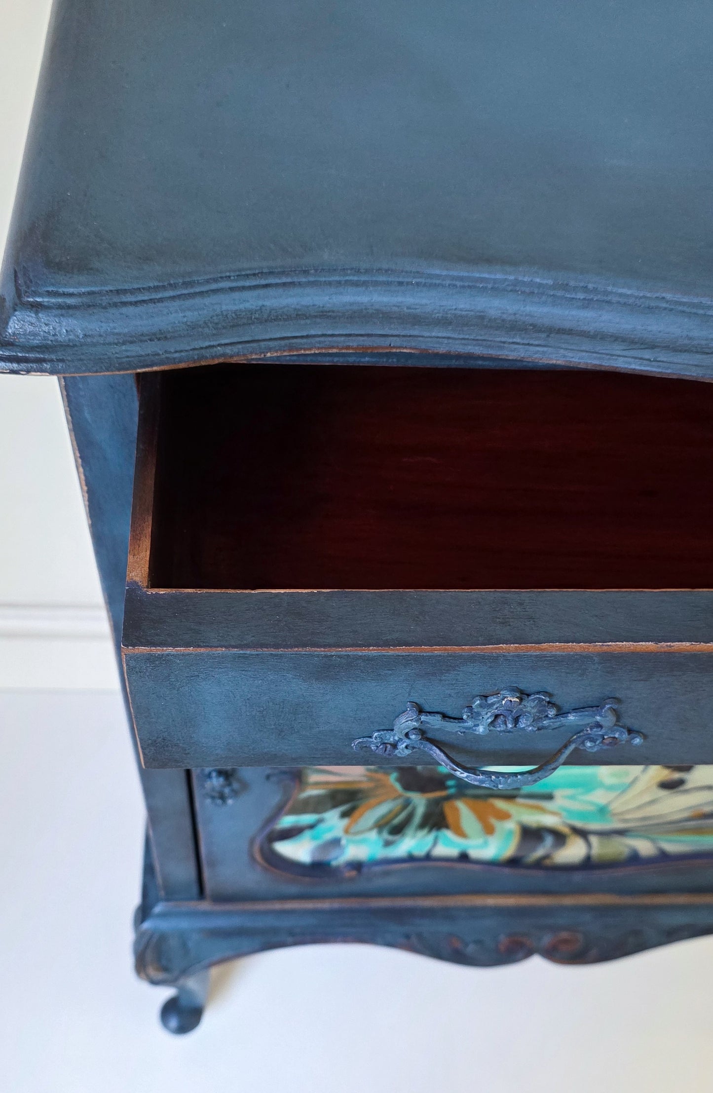 'The Irene' Hand-painted Floral Glass Drinks Cabinet