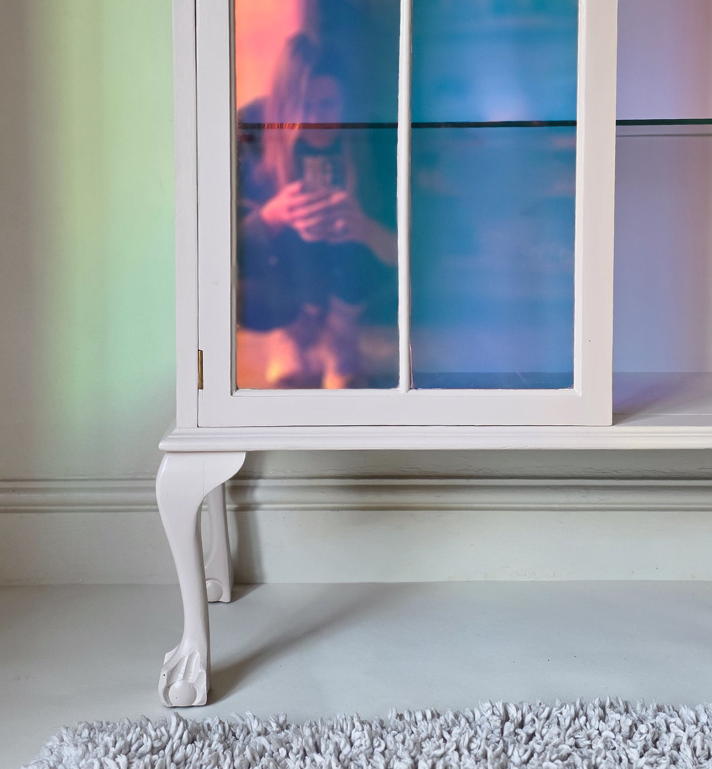 The Chloe Stained Glass Vintage Display Drinks Cabinet