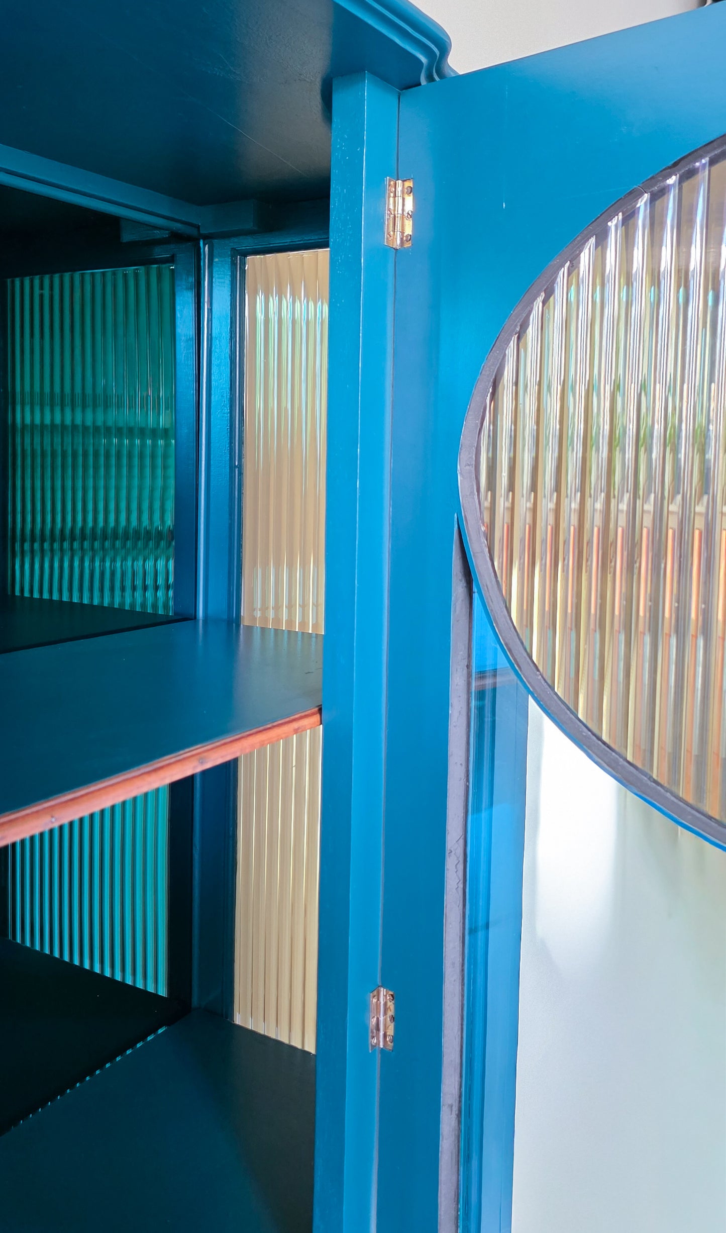 The Evelyn Turquoise & Gold Ribbed Glass Antique Cabinet