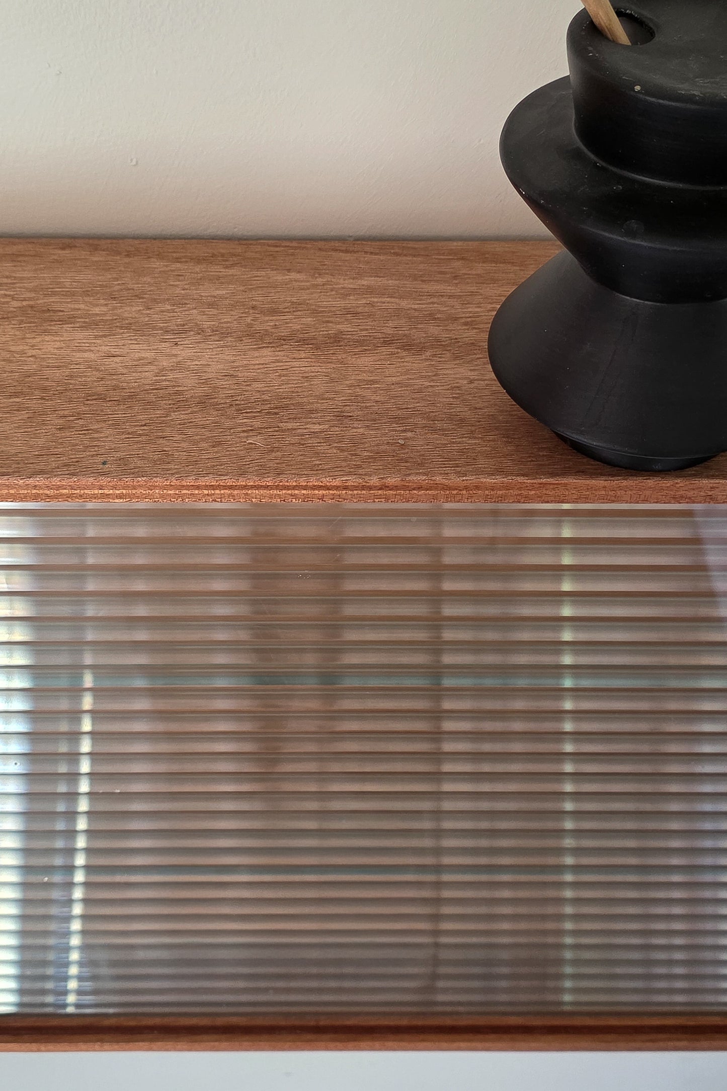 TheJasper Mid Century Reeded Glass Wall Cabinet