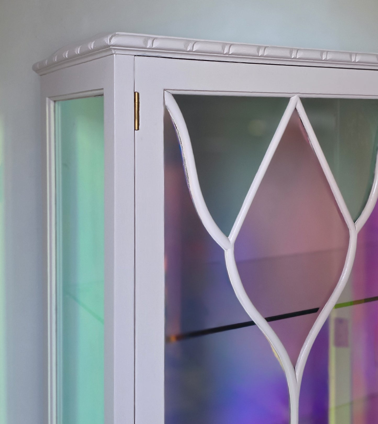 The Chloe Stained Glass Vintage Display Drinks Cabinet