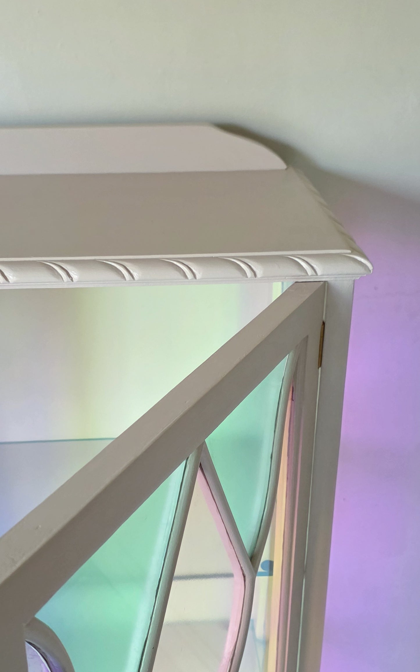 The Chloe Stained Glass Vintage Display Drinks Cabinet